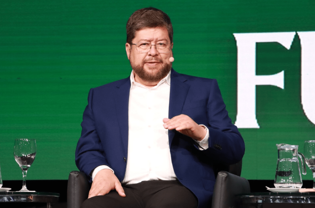 Con las elecciones cerca, Doria Medina recibe respaldo masivo de mineros en Potosí 