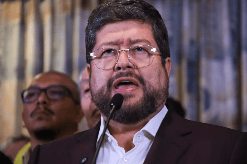 Doria Medina quiere estabilizar la economía recortando privilegios y gastos&nbsp;innecesarios