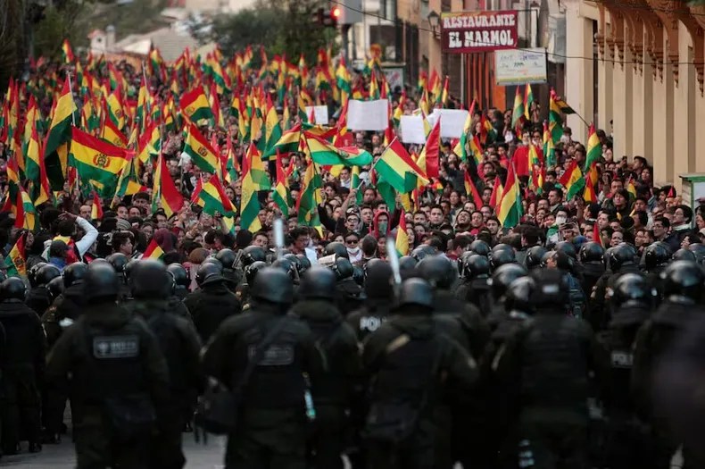 Bolivia habilita nuevas medidas en medio de la crisis&nbsp;política